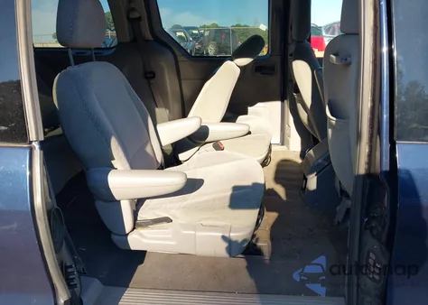 2003 Ford Windstar Se z USA, uszkodzony, nr VIN 2FMZA52423BB52622